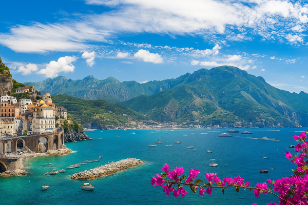 Escenarios de ensueño, acantilados y pueblos con vistas al mar Tirreno.