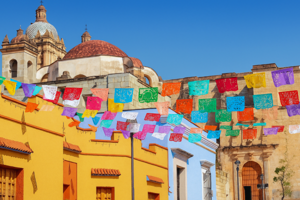 Ciudad colonial llena de historia, sabores auténticos, coloridas festividades y expresiones artísticas que la definen.